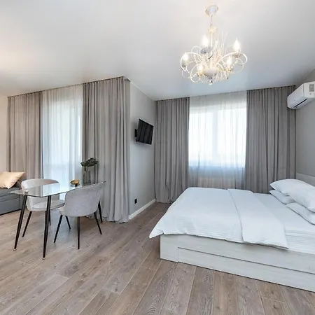 Apartment в жк лебединый, ревуцкого 40 в, метро харьковская позняки